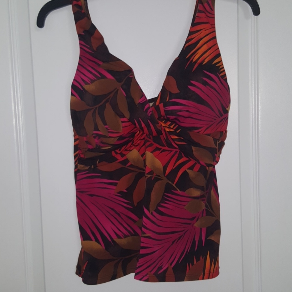 2 pc tank with skirt bottom
